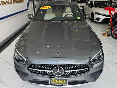 Used 2021 Mercedes-Benz E 350 4MATIC Sedan w/ Premium Package image 2