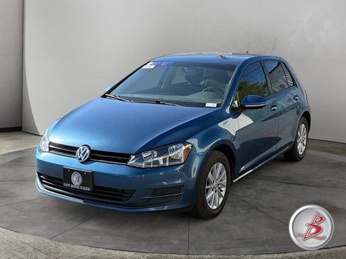 Used 2017 Volkswagen Golf S FWD image 3