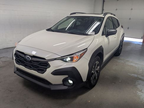 Used 2025 Subaru Crosstrek 2.5i Premium AWD/4WD image 11