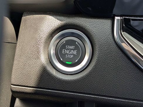 Used 2025 Chevrolet Colorado Trail Boss AWD/4WD image 24