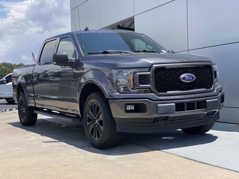 Used 2019 Ford F150 XLT w/ Equipment Group 302A Luxury AWD/4WD image 2
