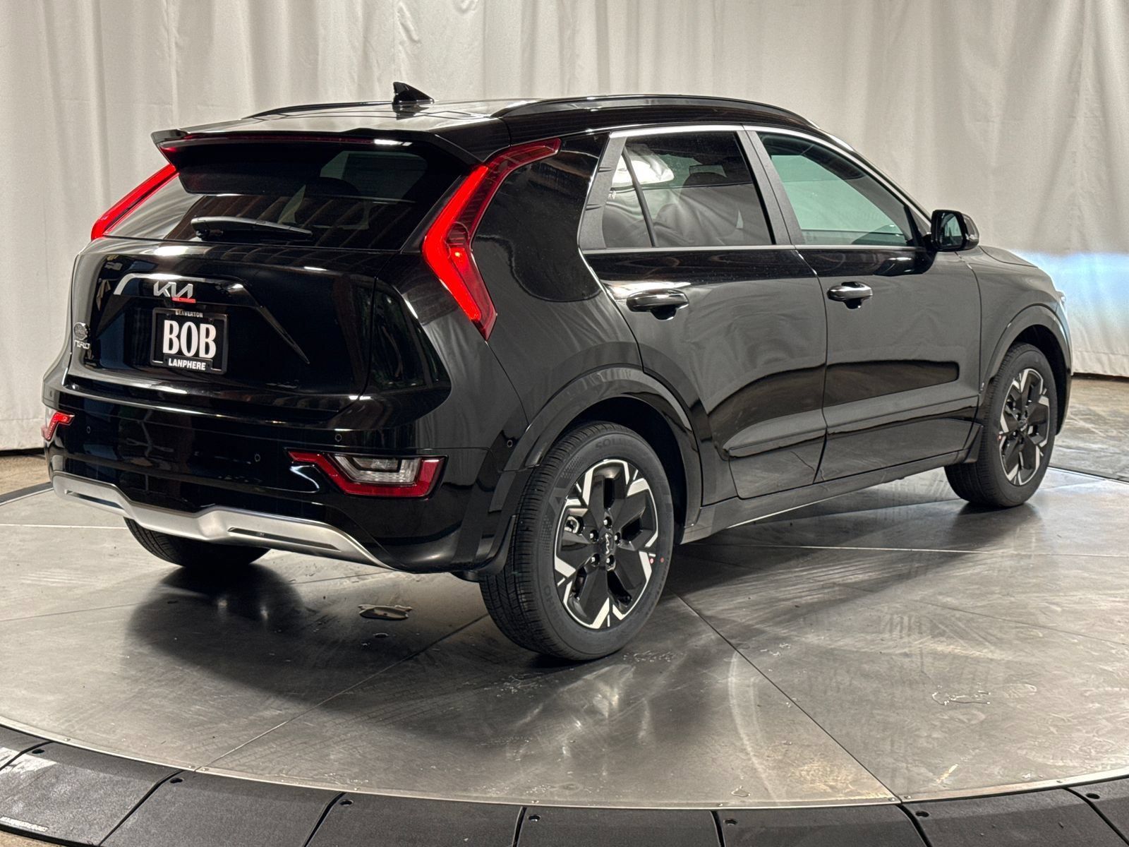 New 2026 Kia Niro Wave w/ Wave Preserve Package FWD image 12