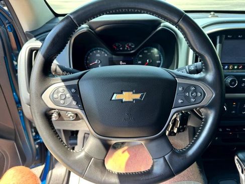 Used 2022 Chevrolet Colorado Z71 w/ Safety Package image 18
