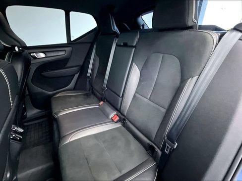 Used 2020 Volvo XC40 T5 R-Design AWD/4WD image 30