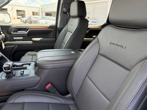 New 2026 GMC Sierra 1500 Denali w/ Denali Reserve Package AWD/4WD image 20