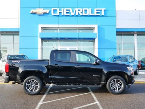 Used 2019 Chevrolet Colorado W/T w/ Custom Special Edition image 25