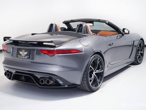 Used 2017 Jaguar F-TYPE SVR AWD/4WD image 6