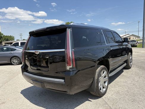 Used 2015 Cadillac Escalade ESV Luxury RWD image 7