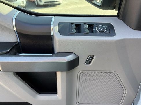 Used 2018 Ford F150 XLT image 13