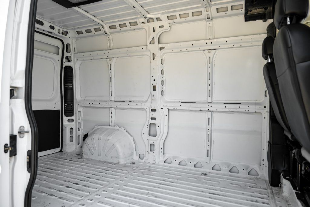 Used 2025 RAM ProMaster 2500 w/ Convenience Group FWD image 35