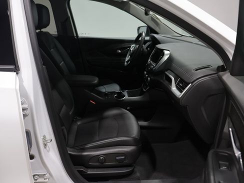 Used 2023 GMC Terrain SLT w/ Tech Package AWD/4WD image 22
