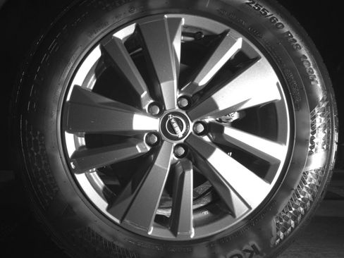 Used 2025 Nissan Pathfinder SV FWD image 17