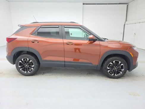 Certified 2021 Chevrolet TrailBlazer LT w/ Convenience Package image 13