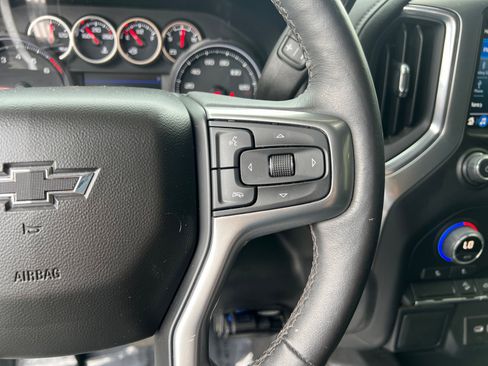 Used 2022 Chevrolet Silverado 1500 LT Trail Boss AWD/4WD image 16