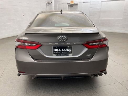 Used 2024 Toyota Camry SE FWD image 6