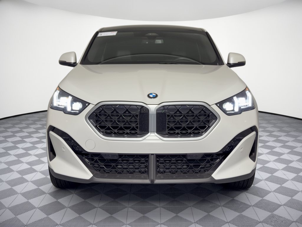 Used 2026 BMW X2 xDrive28i AWD/4WD image 6