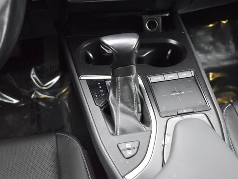 Used 2020 Lexus UX 250h w/ Premium Package image 21