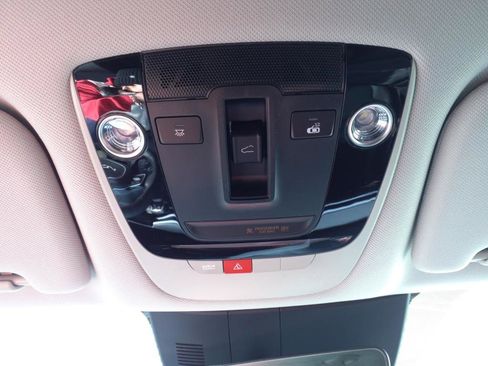 Used 2025 Kia Sorento EX w/ EX Panoramic Sunroof Package image 25