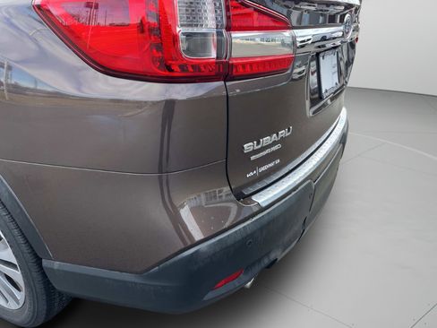 Used 2020 Subaru Ascent Limited w/ Popular Package #4 image 10