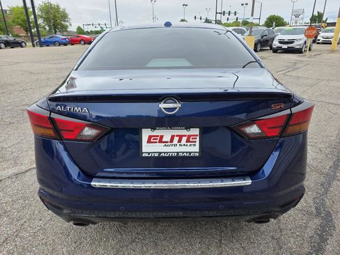 Used 2023 Nissan Altima 2.5 SR FWD image 6