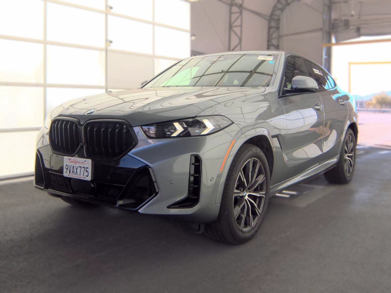 Used 2026 BMW X6 xDrive40i AWD/4WD image 1