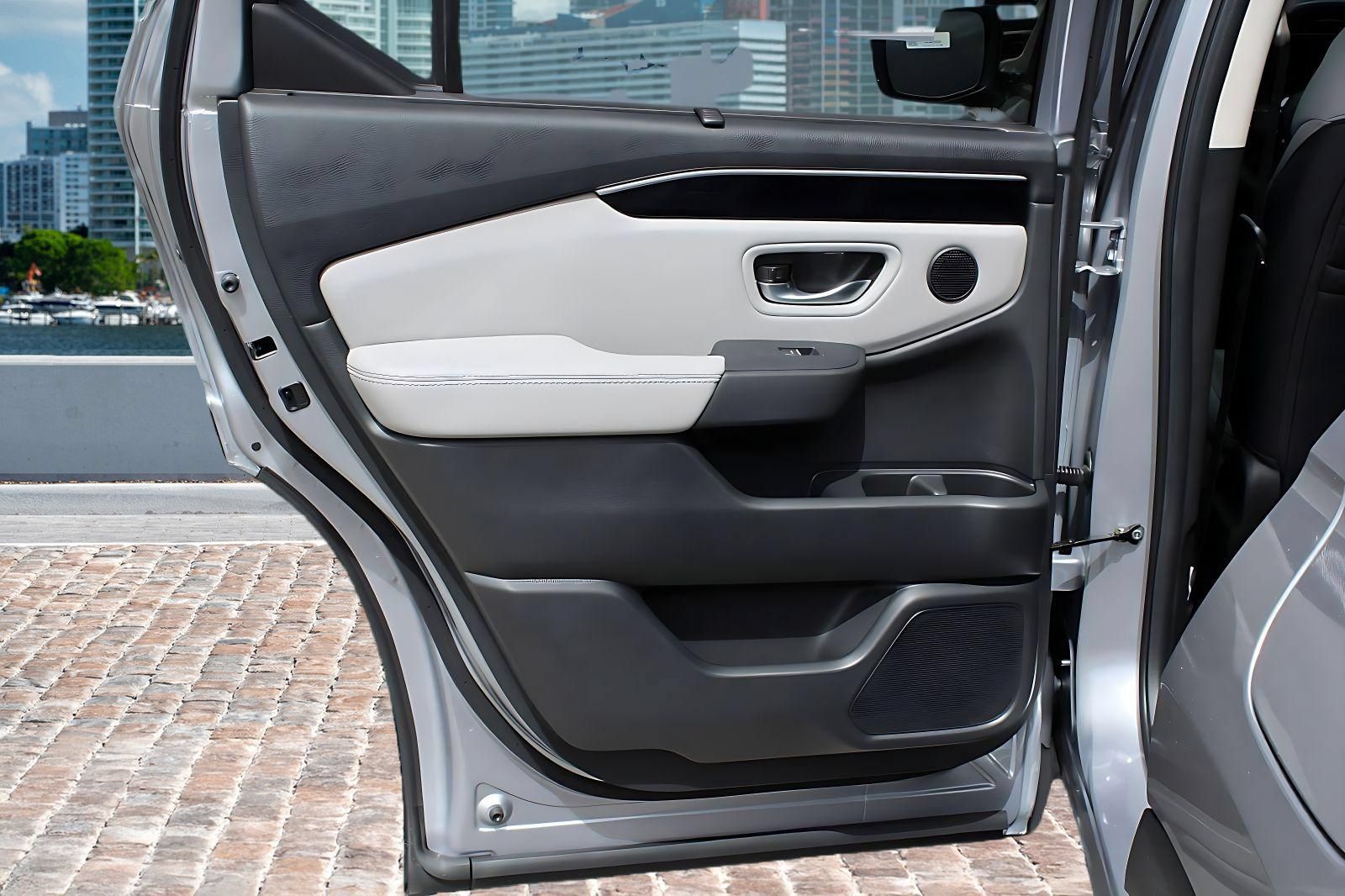 New 2025 Honda Pilot EX-L image 12