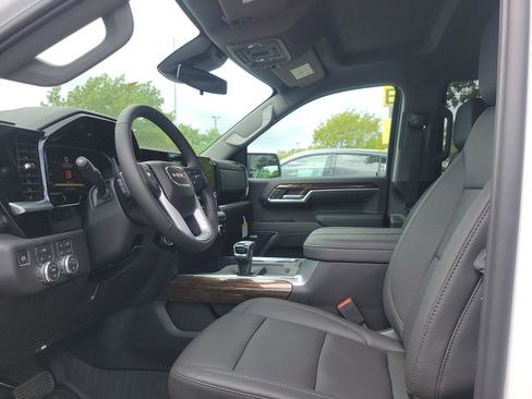 New 2026 GMC Sierra 1500 Elevation w/ Elevation Premium Package image 8