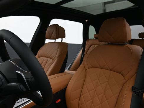 New 2026 BMW X5 xDrive50e w/ M Sport Package image 10