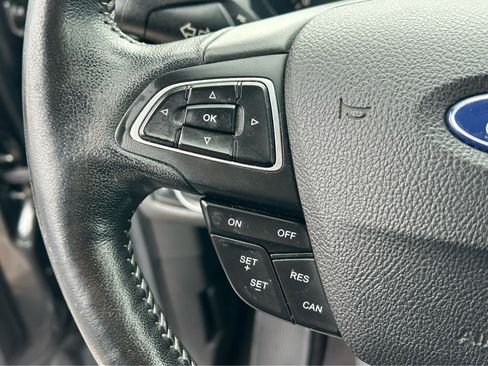 Used 2019 Ford Escape SE FWD image 20