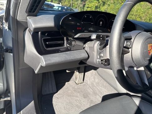 Used 2021 Porsche Taycan 4S image 19