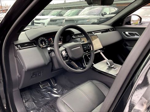 New 2025 Land Rover Range Rover Velar Dynamic SE image 8