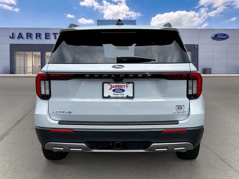 New 2026 Ford Explorer Active w/ Active Comfort Package RWD image 6