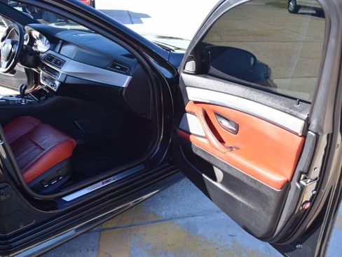 Used 2013 BMW M5 image 15