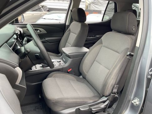 Used 2019 Chevrolet Traverse LS FWD image 18