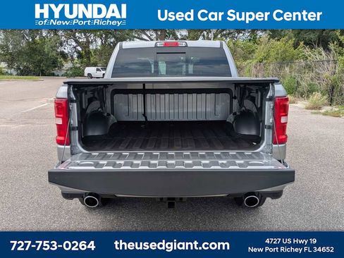 Used 2025 RAM 1500 Laramie w/ Sport Appearance Package AWD/4WD image 12