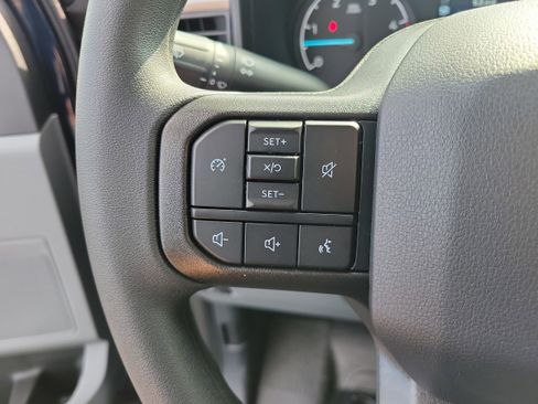 New 2025 Ford F250 XLT w/ F-250 >10K GVWR Package image 21