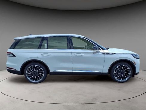 New 2025 Lincoln Aviator Reserve w/ Equipment Group 201A AWD/4WD image 10