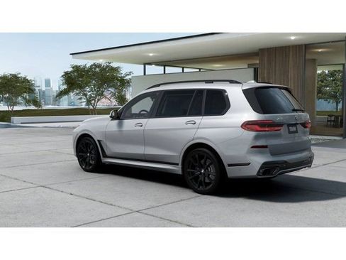 New 2027 BMW X7 xDrive40i w/ M Sport Package AWD/4WD image 2
