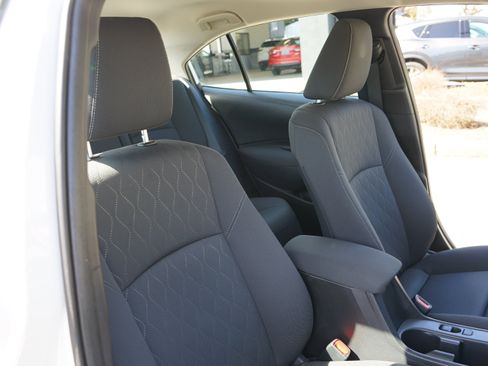 Used 2025 Toyota Corolla LE FWD image 21