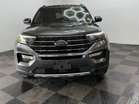 Used 2020 Ford Explorer XLT w/ Equipment Group 202A RWD image 5