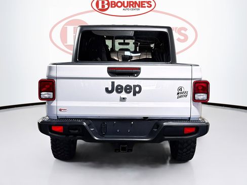 Used 2022 Jeep Gladiator Sport AWD/4WD image 9