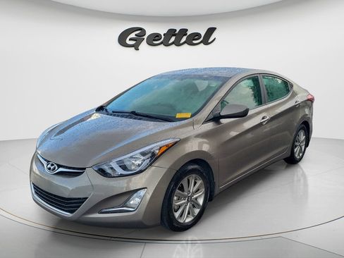 Used 2015 Hyundai Elantra SE w/ Option Group 02 FWD image 1