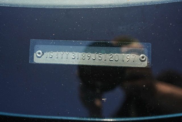 Used 1988 Chevrolet Corvette Convertible RWD image 50
