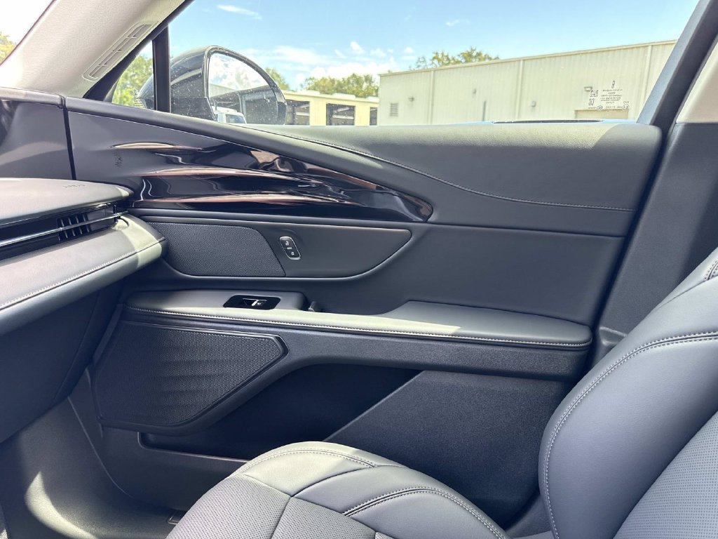 New 2026 Lincoln Nautilus Premier AWD/4WD image 22