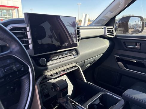 Used 2024 Toyota Tundra Limited image 12