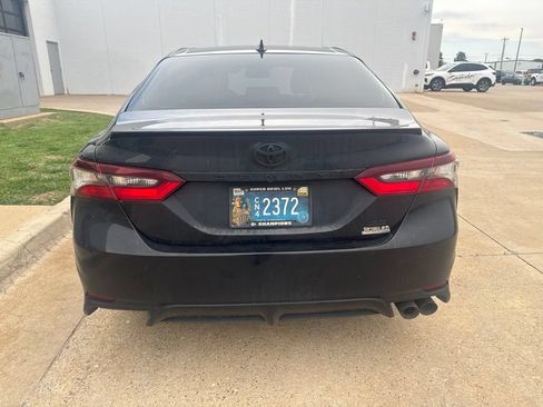 Used 2023 Toyota Camry SE w/ Convenience Package FWD image 7
