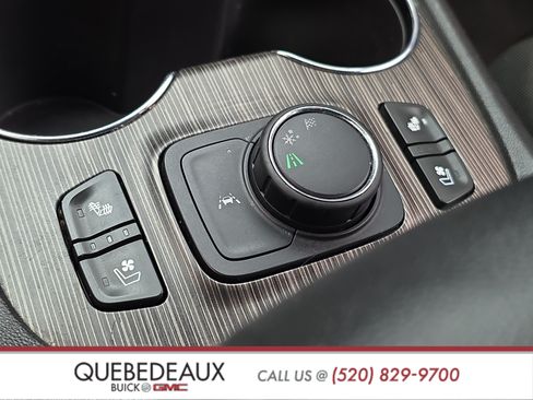 Used 2020 GMC Acadia SLT w/ Premium Package FWD image 19