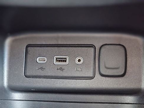 Used 2024 Chevrolet Equinox LT image 24