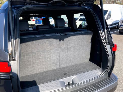 Used 2024 Lexus GX 550 image 32