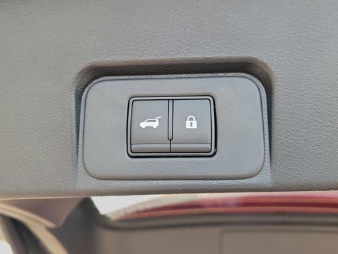 New 2026 Nissan Rogue SV image 30